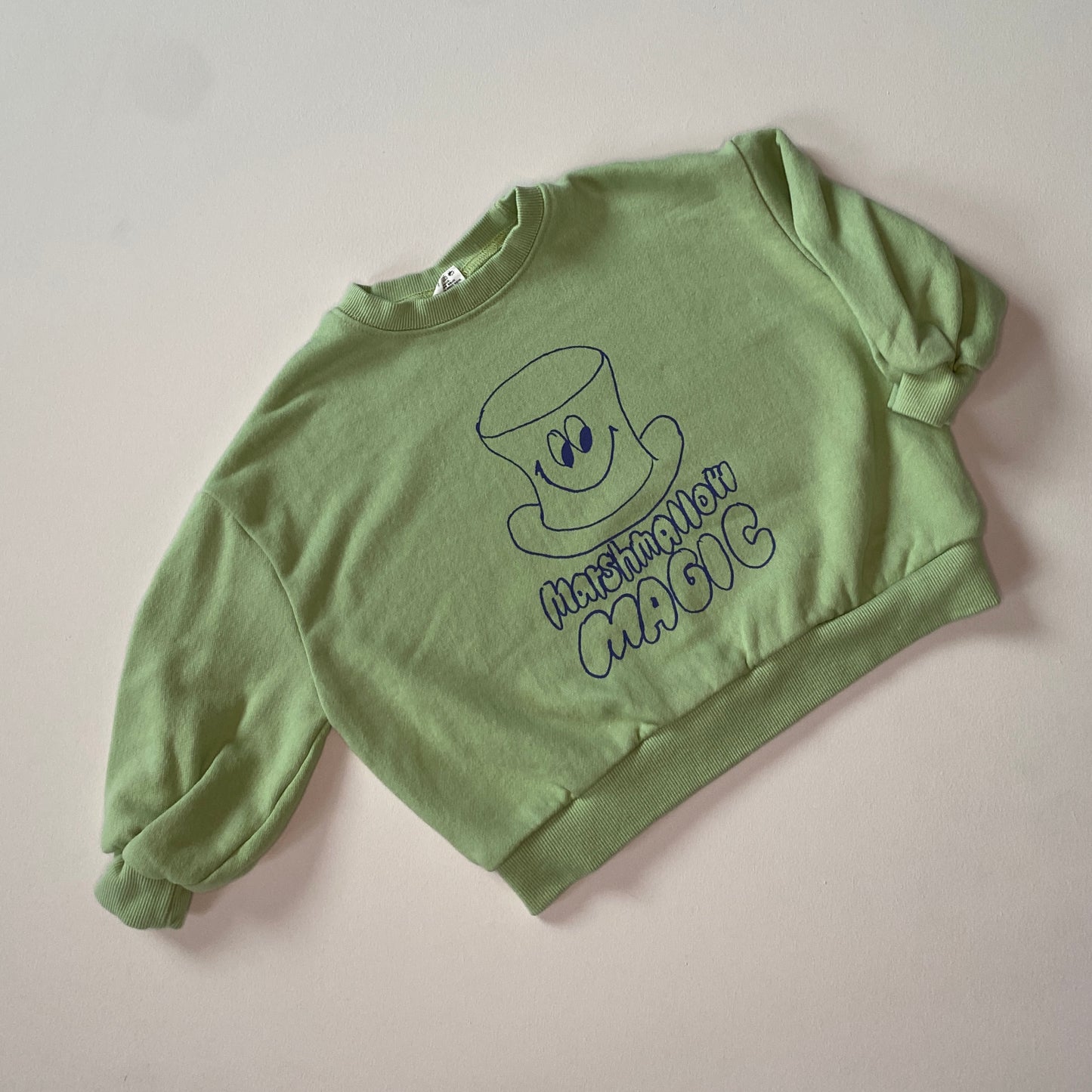 Magic sweatshirt